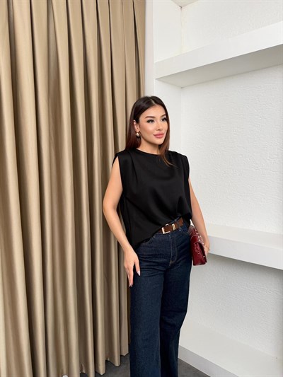 Omuz Vatkalı Modal Kumaş Tişört Siyah