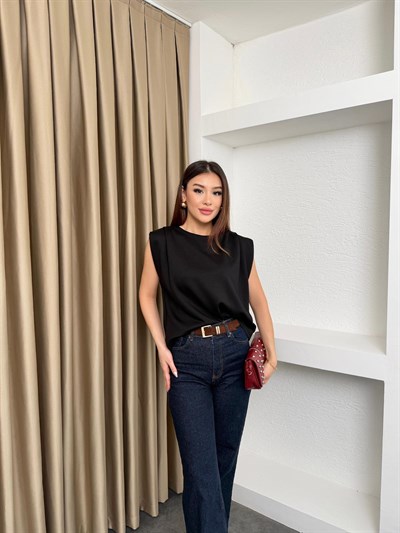 Omuz Vatkalı Modal Kumaş Tişört Siyah