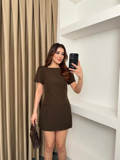 Omzu Pileli Şortlu Mini Elbise Kahve