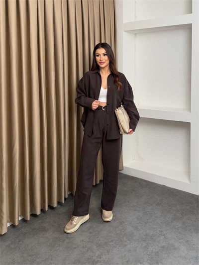 Oversize Gömlek Ve Tesla Kemerli Pantolon Kahve