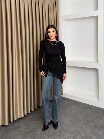 Simetri Kesim Eteği Dantelli Bluz Siyah