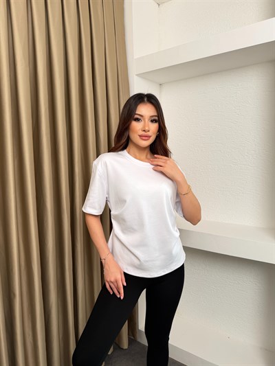 Yan Büzgülü Sırt Yırtmaç Detaylı Tişört Beyaz