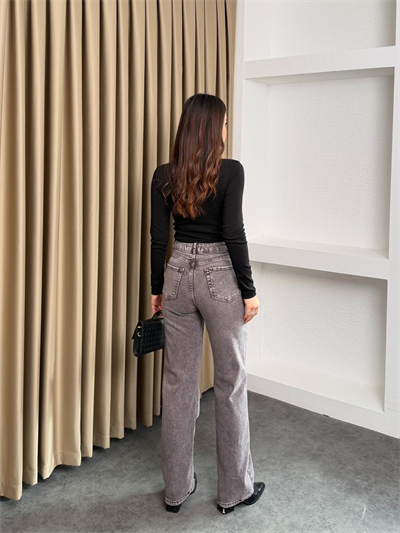 Yıkamalı Straight Jean