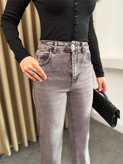 Yıkamalı Straight Jean