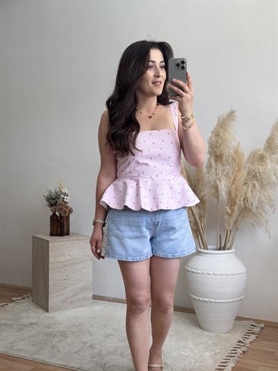 Dantel Şerit Detaylı Denim Şort
