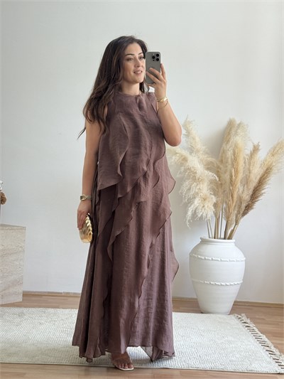 Volan Detaylı Maxi Elbise – Kahve