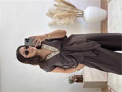 Yaka İşleme Detaylı Bluz-Kahve