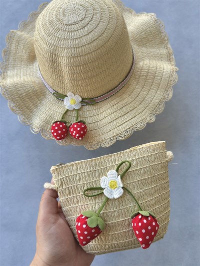Çilek Detaylı Hasır Şapka & Çanta Set