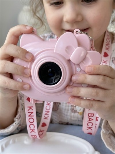 Hello Kitty Fotoğraf Makinalı Lastikli Çanta