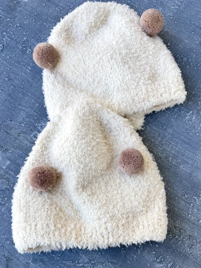 Ponpon Detaylı Bebek Peluş Şapka