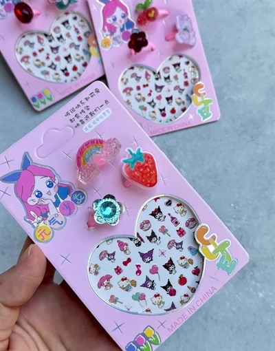Yüzük ve Tırnak Sticker set