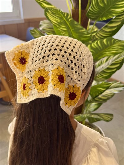 Papatya Desenli Bohem Bandana 