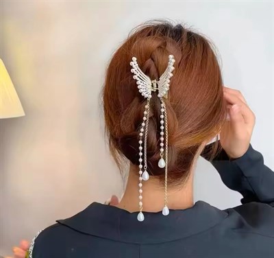 İnci Sarkıtlı Kelebek Mandal