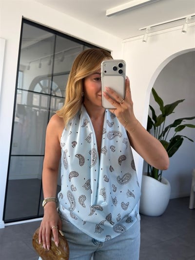 Etnik Desen Sırtı Açık Saten Bluz 70277