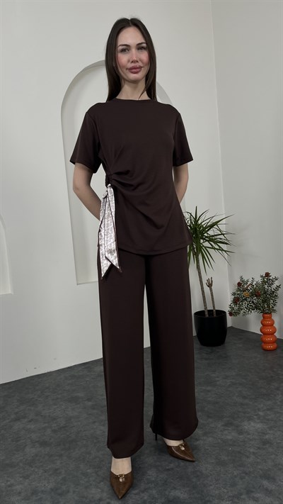 Fularlı Bağlama Detaylı T-Shirt Yüksek Bel Pantolon Alt Üst Takım 