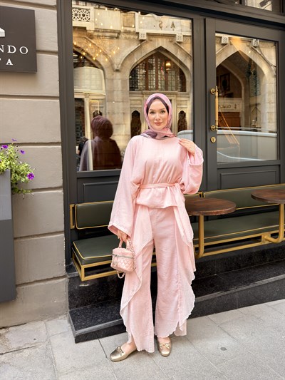SELEN TAKIM | PEMBE