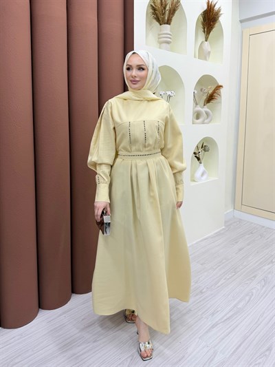 Serena Taş Detaylı Elbise Sarı