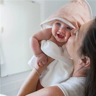 Aden & Anais - Blushing Bunnies Şapkalı Banyo Havlusu 2li Set