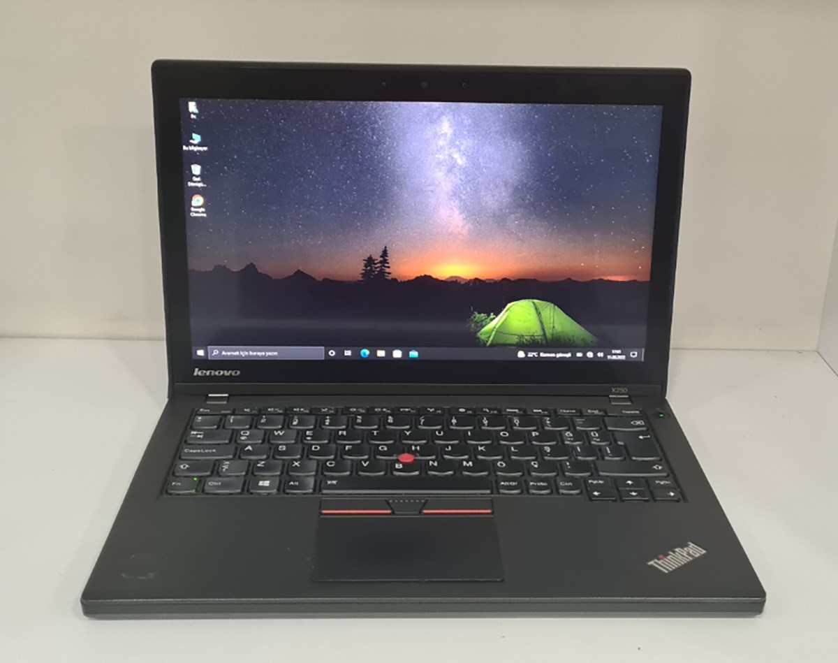 LENOVO X250 İ5 5300U 4 Ram 256 SSD 12.5''Dokunmatik 2.EL Laptop