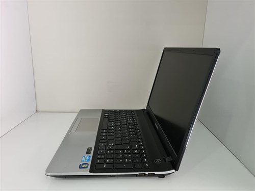 Samsung 300E İntel İ5 2.Nesil 4Gb Ram 120 SSD HDD 2.El Notebook