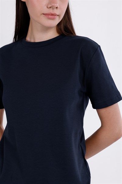 Basic T-Shirt