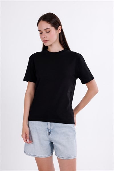 Basic T-Shirt
