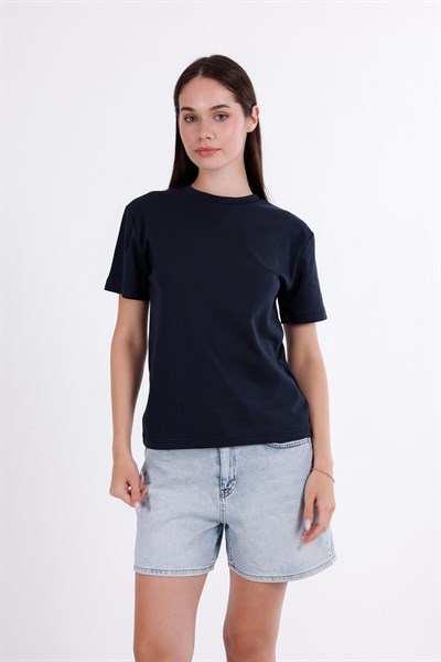 Basic T-Shirt