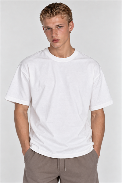 Basic T-Shirt