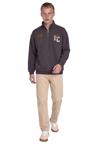 Club Company Nakışlı Yarım Fermuarlı Sweatshirt