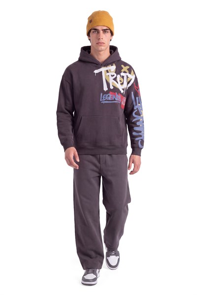 Grafiti Baskılı Kapüşonlu Sweatshirt