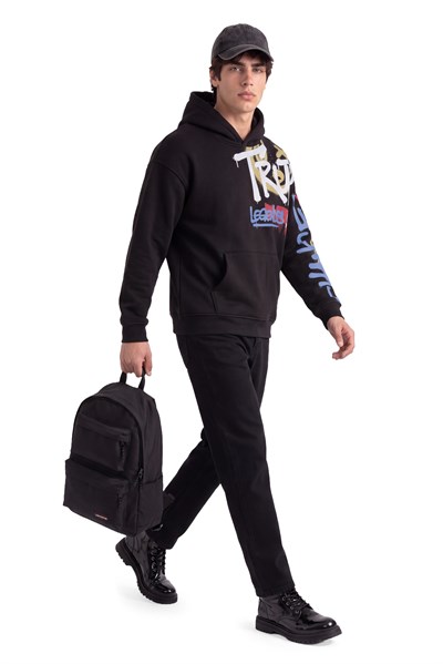 Grafiti Baskılı Kapüşonlu Sweatshirt