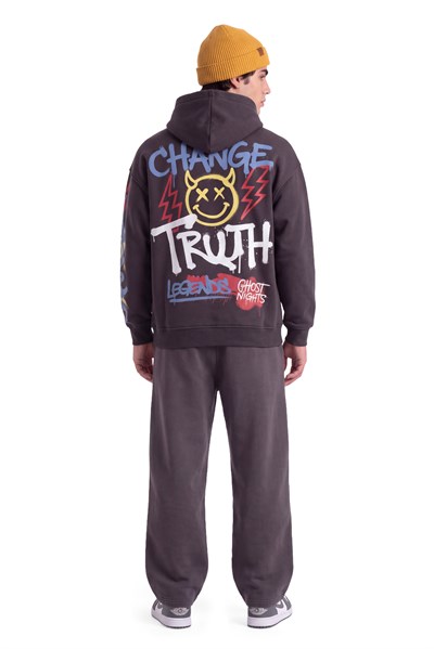 Grafiti Baskılı Kapüşonlu Sweatshirt