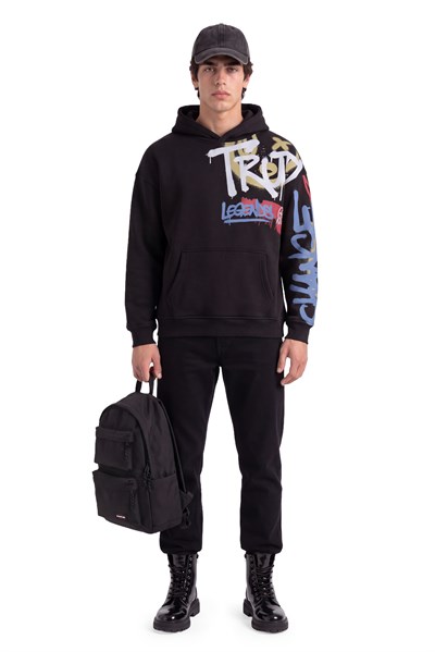 Grafiti Baskılı Kapüşonlu Sweatshirt