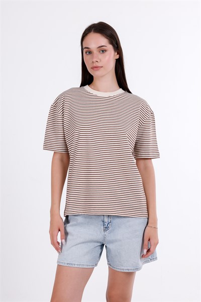 Kısa Kollu Çizgili T-Shirt