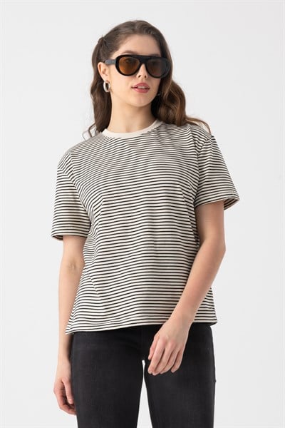 Kısa Kollu Çizgili T-Shirt