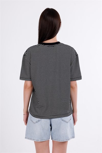 Kısa Kollu Çizgili T-Shirt
