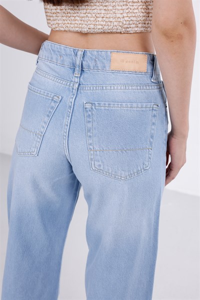 Paça Katlı Wide Leg Jean