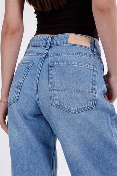 Paça Katlı Wide Leg Jean