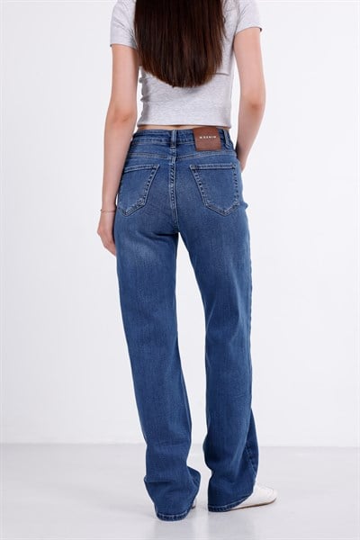 Straight Jean