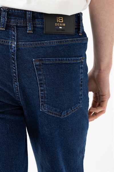 Straight Jean