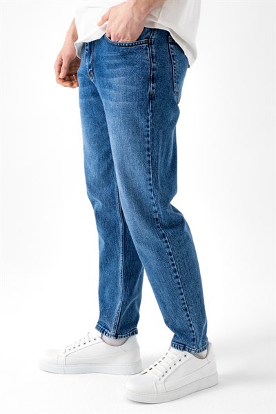 Tapered Jean