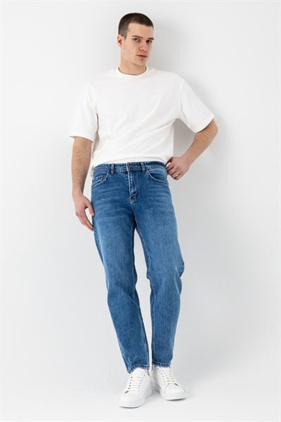 Tapered Jean