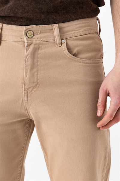 Tapered Jean