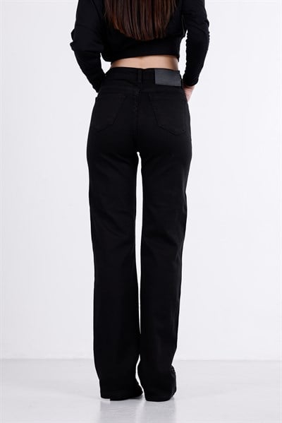 Taşlı Straight Jean