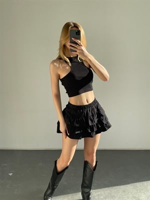 Kadın İçi Şortlu Fırfırlı Mini Etek