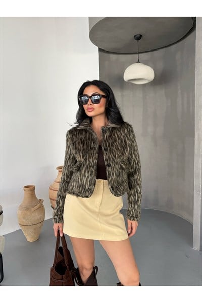 Kadın Leopar Desenli Yün Crop Ceket