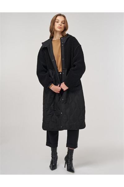 Kayra Peluş Detaylı Anorak Mont Siyah