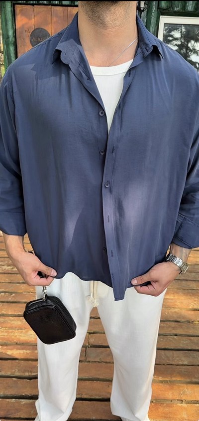 Mavi oversize kesim gömlek