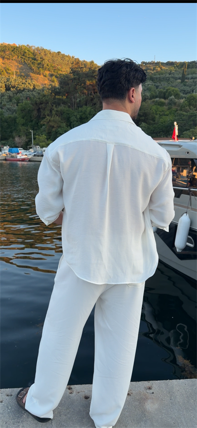 Premium beyaz oversize gömlek