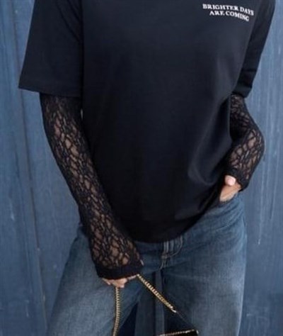 Kolu Dantelli T-shirt - Siyah